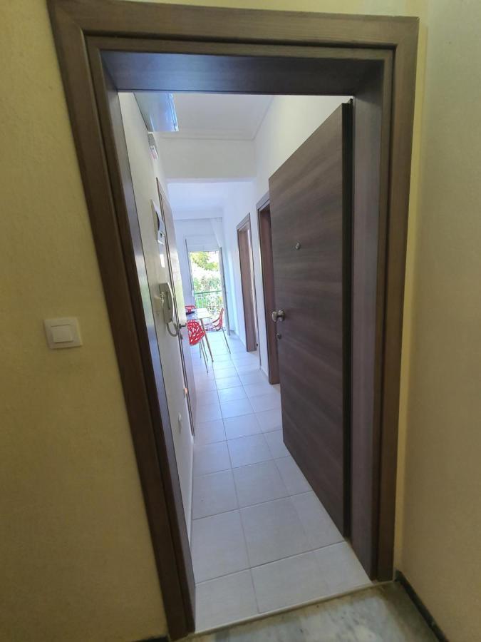 Cozy & Cool Apartment N1 30M From Sea Nea Kallikrateia Exterior photo