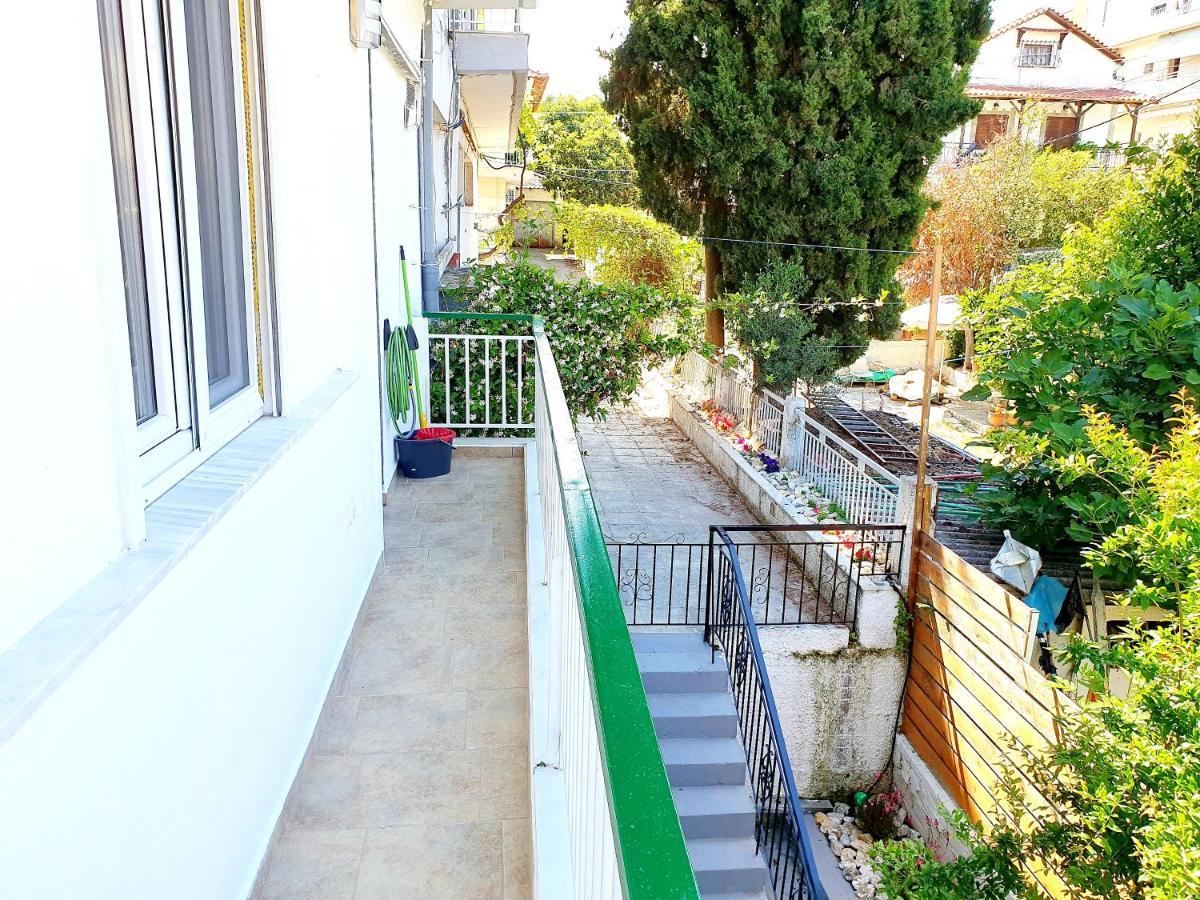 Cozy & Cool Apartment N1 30M From Sea Nea Kallikrateia Exterior photo