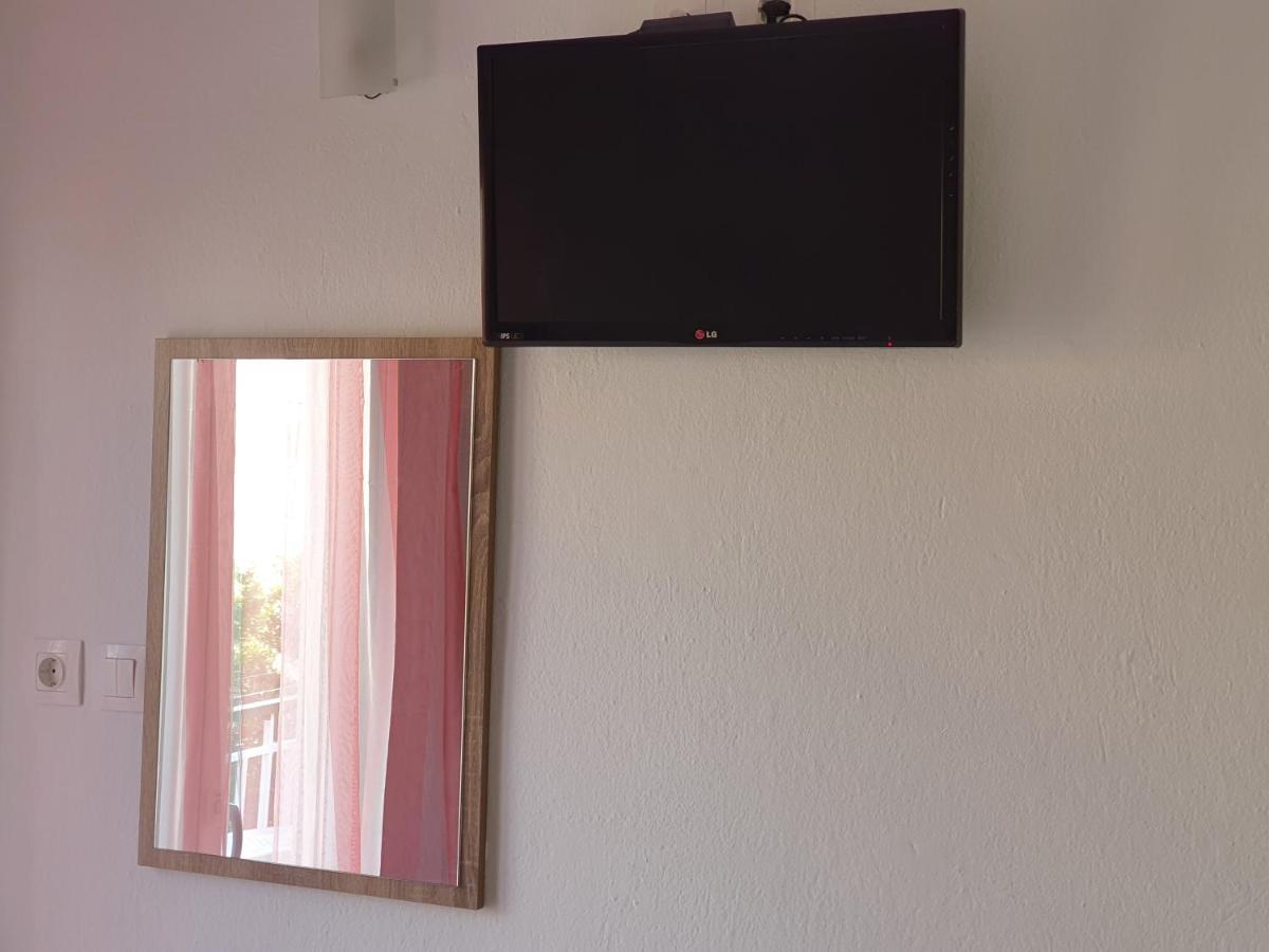 Cozy & Cool Apartment N1 30M From Sea Nea Kallikrateia Exterior photo